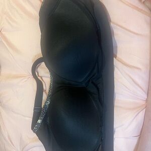 Sleek Black Women's Bra